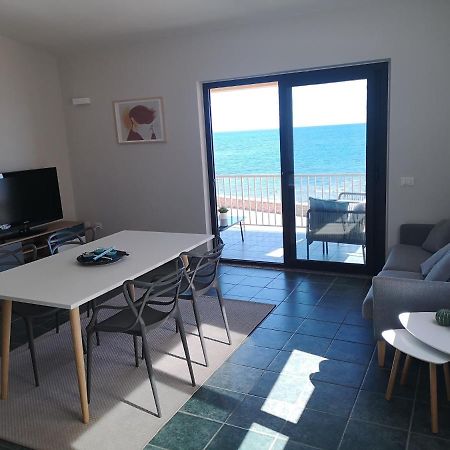 Вилла Casa Con Terrazza Fronte Mare Санта-Лючия Экстерьер фото