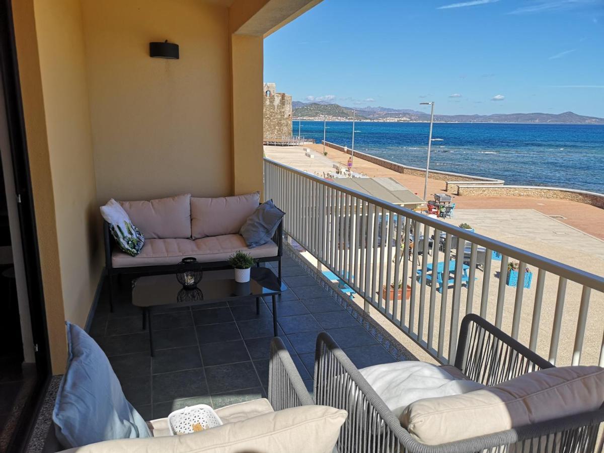 Вилла Casa Con Terrazza Fronte Mare Санта-Лючия Экстерьер фото